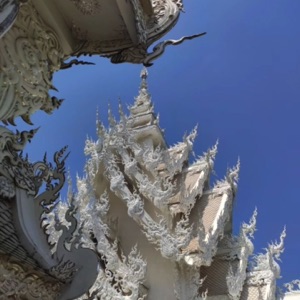 Chiang Rai : beaucoup de temple blanc, un peu de temple bleu 🛕✨✨👌#thailand